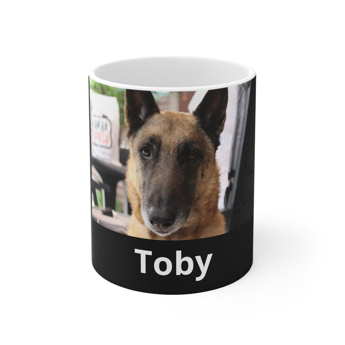 Taza negra personalizada con la foto de tu mascota
