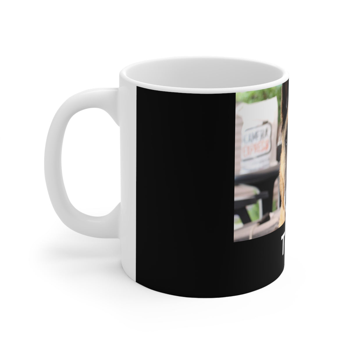 Taza negra personalizada con la foto de tu mascota